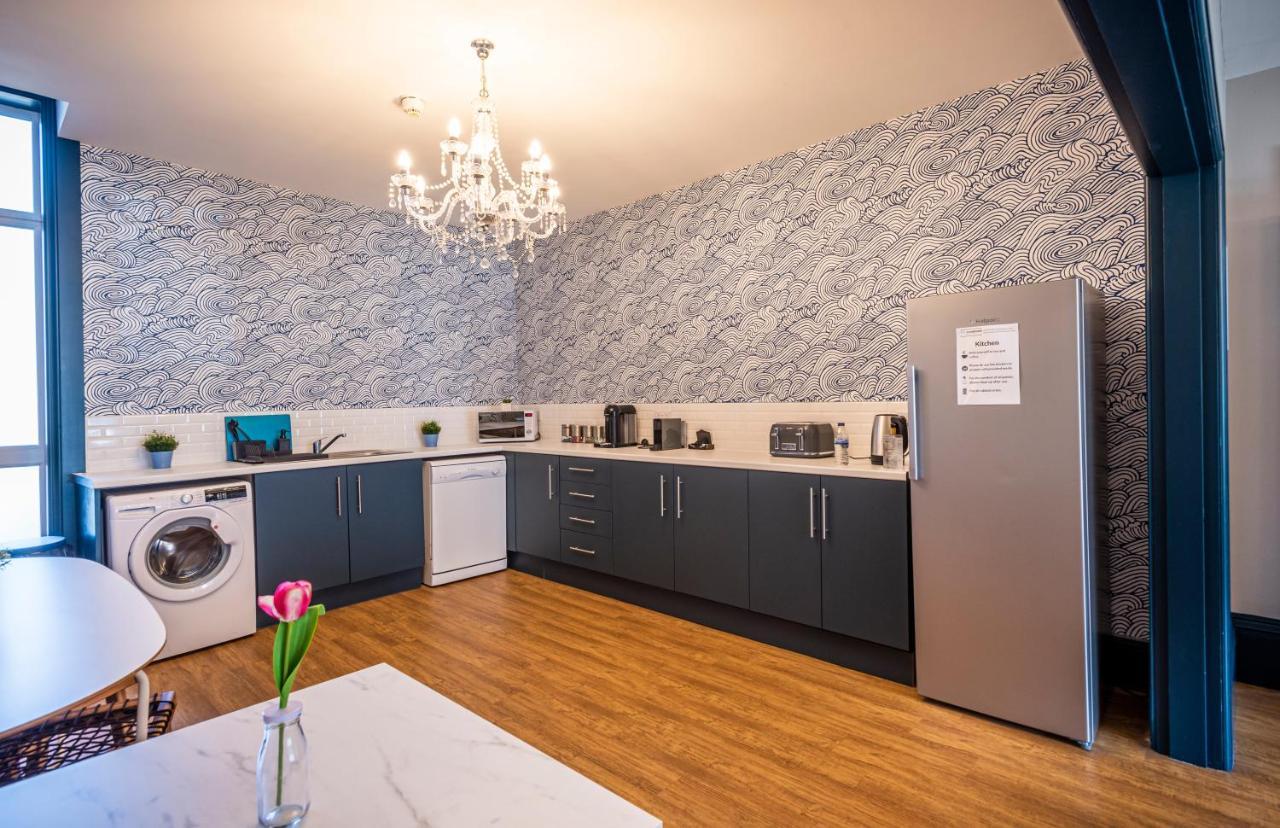 3 -Min Walk To Southport Pier & Beach Fast Wi-Fi & Perfect Getaway Exterior photo