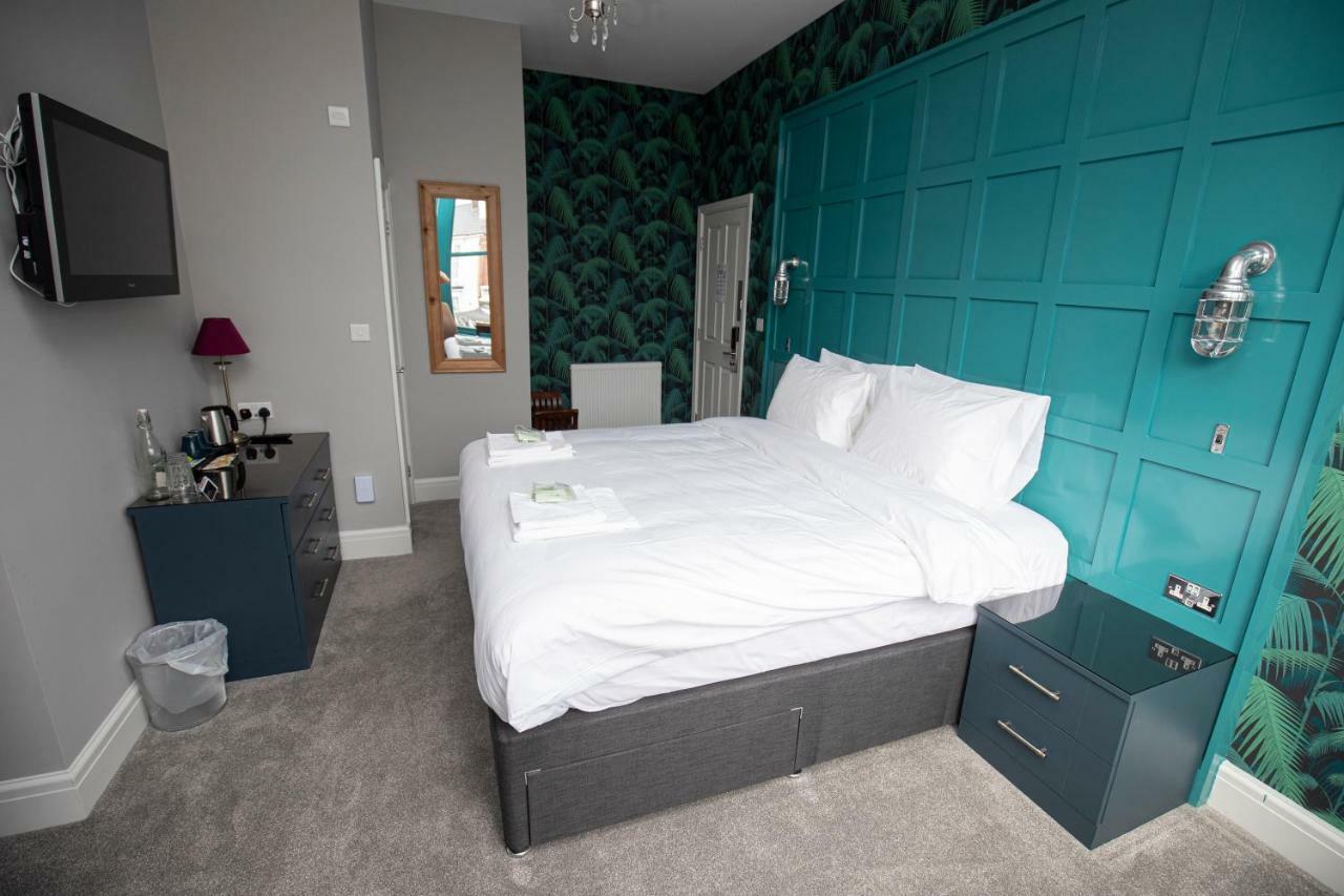 3 -Min Walk To Southport Pier & Beach Fast Wi-Fi & Perfect Getaway Exterior photo