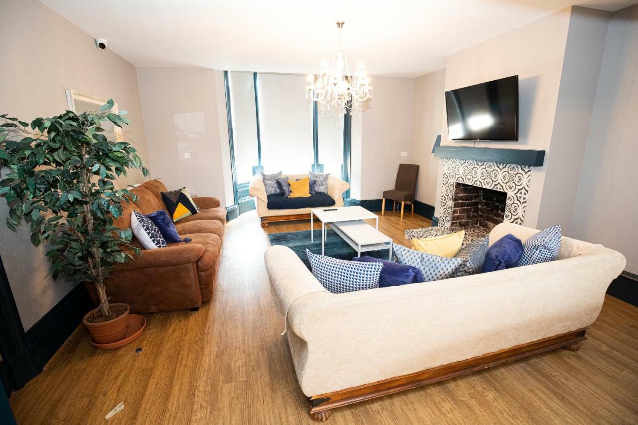 3 -Min Walk To Southport Pier & Beach Fast Wi-Fi & Perfect Getaway Exterior photo